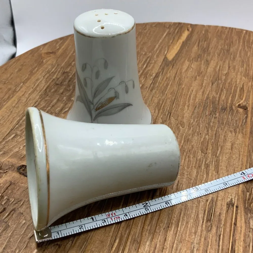 Kaysons Vintage Fine China Golden Rhapsody Japan Salt & Pepper